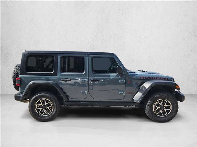 Used 2024 Jeep Wrangler Unlimited Rubicon AWD/4WD image 4