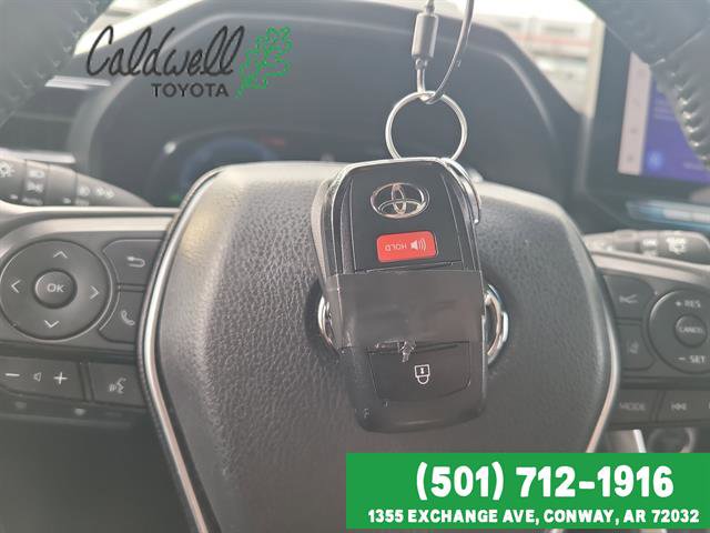 Used 2024 Toyota Venza Limited image 32