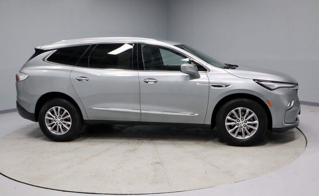 Used 2024 Buick Enclave Premium image 6
