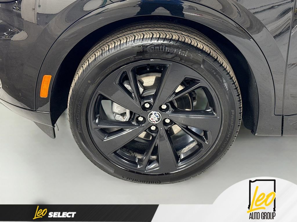 Used 2023 Buick Envision Essence w/ Sport Touring Package image 31
