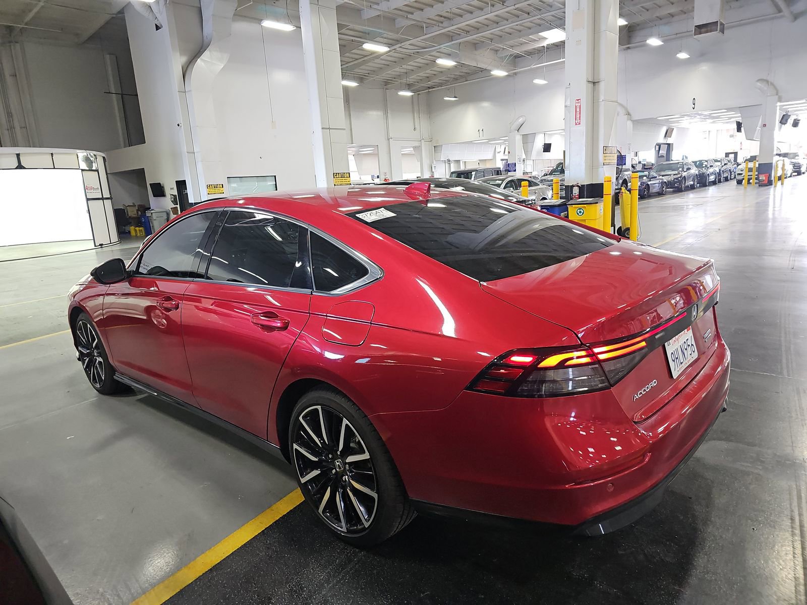 Used 2023 Honda Accord Touring image 6