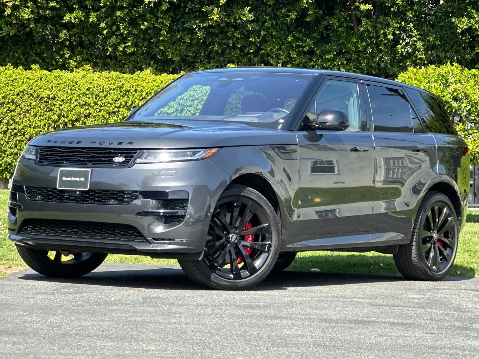 Used 2023 Land Rover Range Rover Sport SE Dynamic AWD/4WD image 1