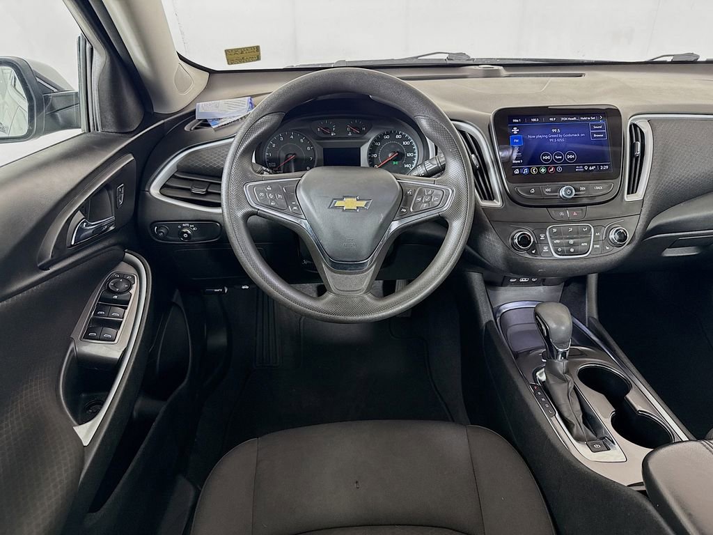 Used 2023 Chevrolet Malibu LT image 21