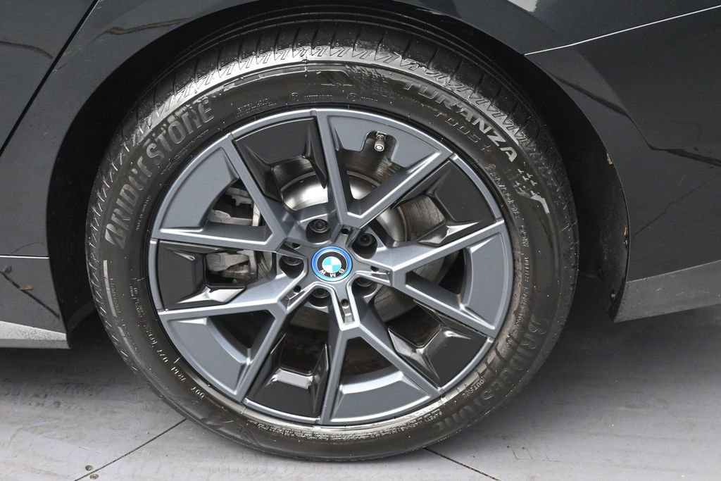 Used 2024 BMW i4 eDrive40 w/ Premium Package RWD image 37