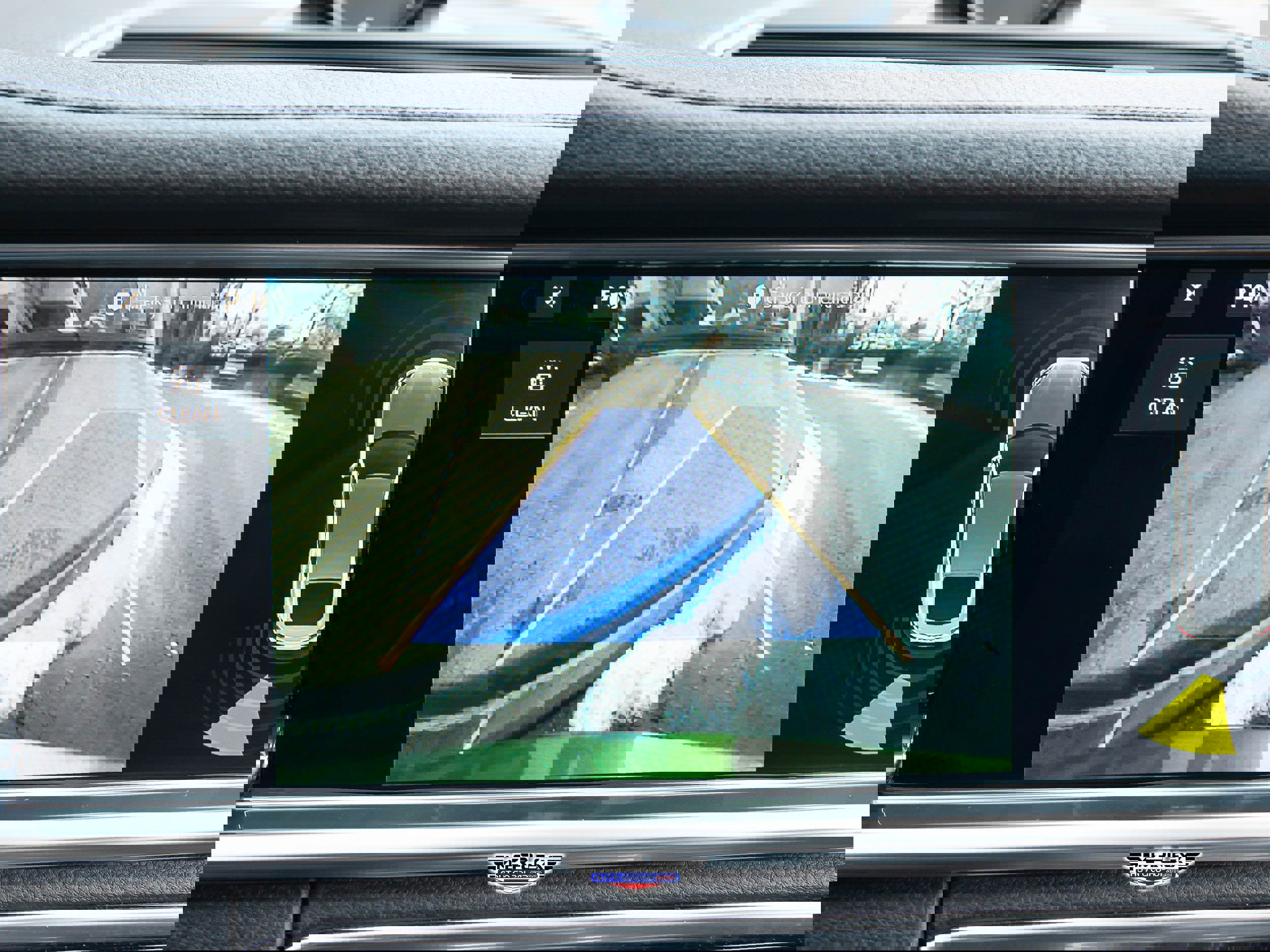 Used 2018 Porsche Panamera 4S image 33