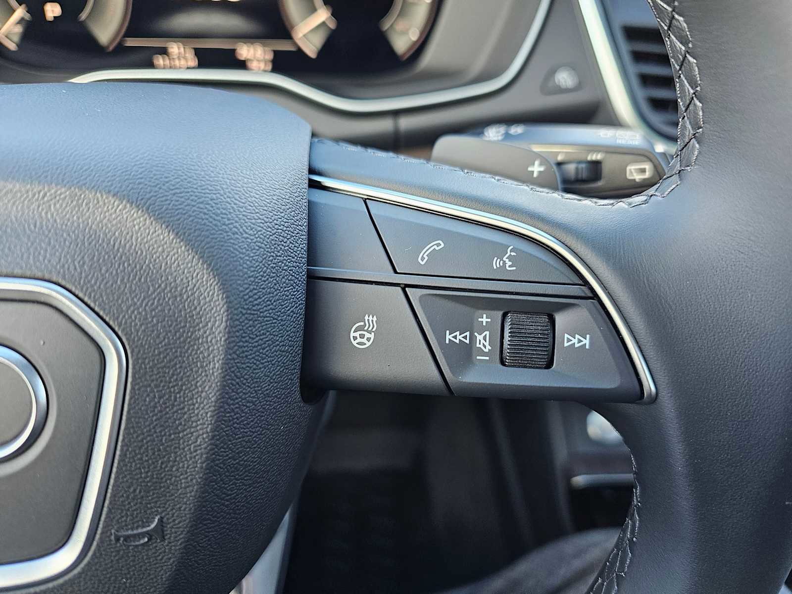 New 2025 Audi Q5 e Premium image 23