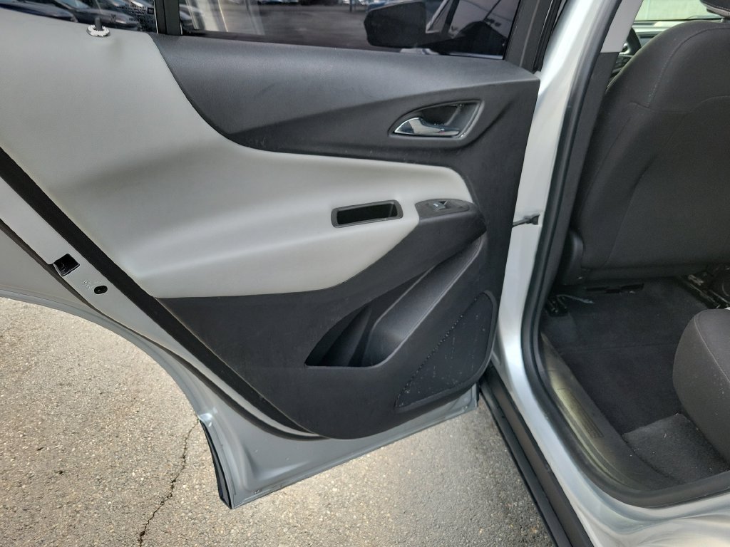 Used 2022 Chevrolet Equinox LT AWD/4WD image 18