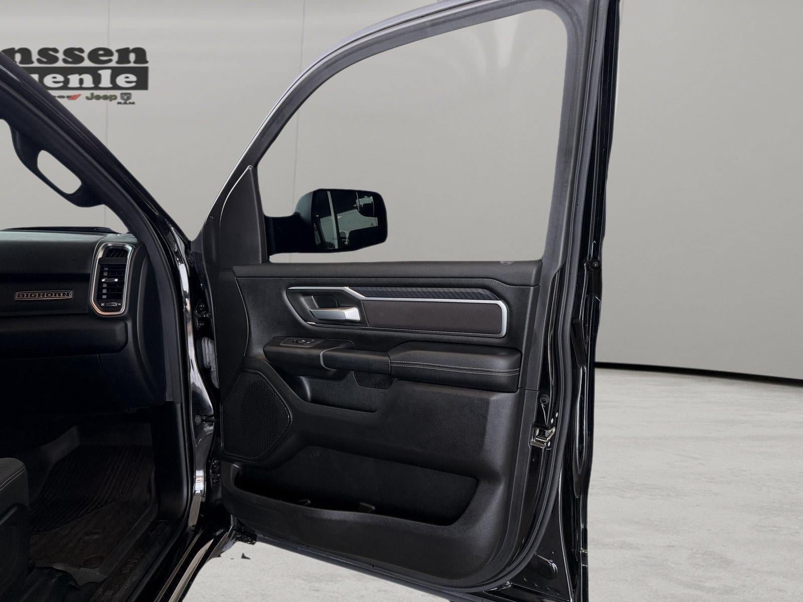 Used 2025 RAM 1500 Big Horn RWD image 19