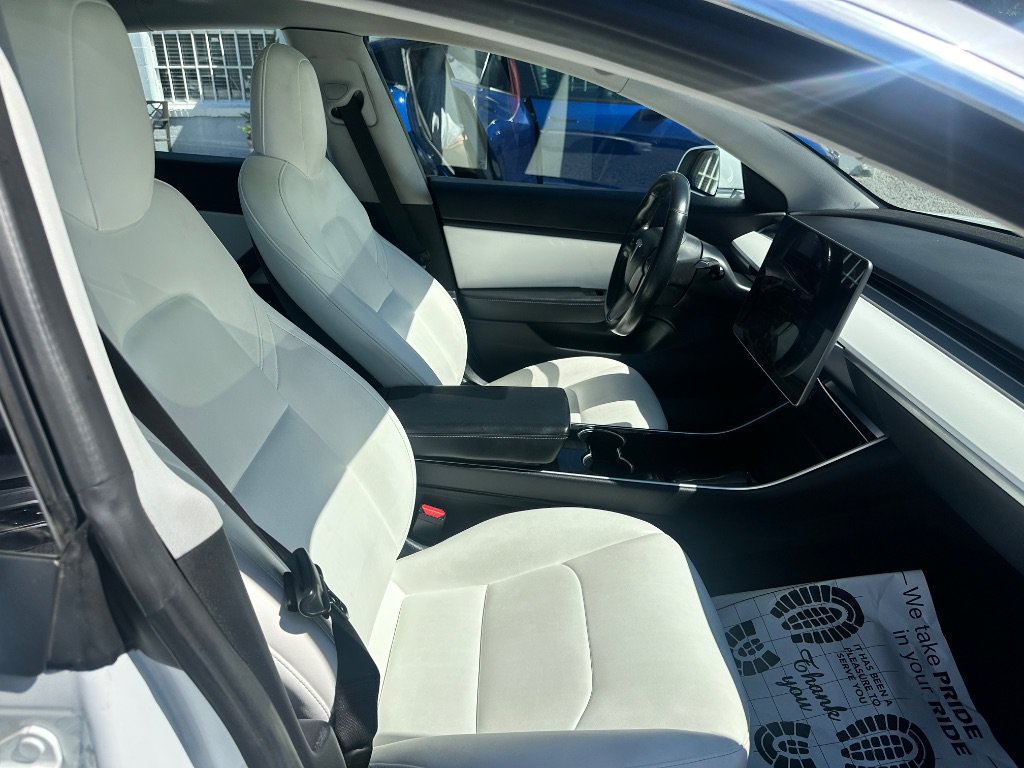 Used 2018 Tesla Model 3 Long Range AWD/4WD image 9