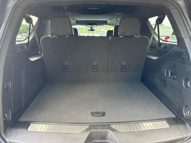 Used 2022 Chevrolet Suburban High Country AWD/4WD image 8