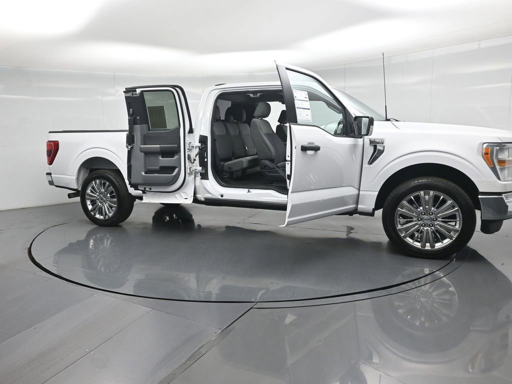 Certified 2021 Ford F150 XLT w/ Equipment Group 301A Mid image 32