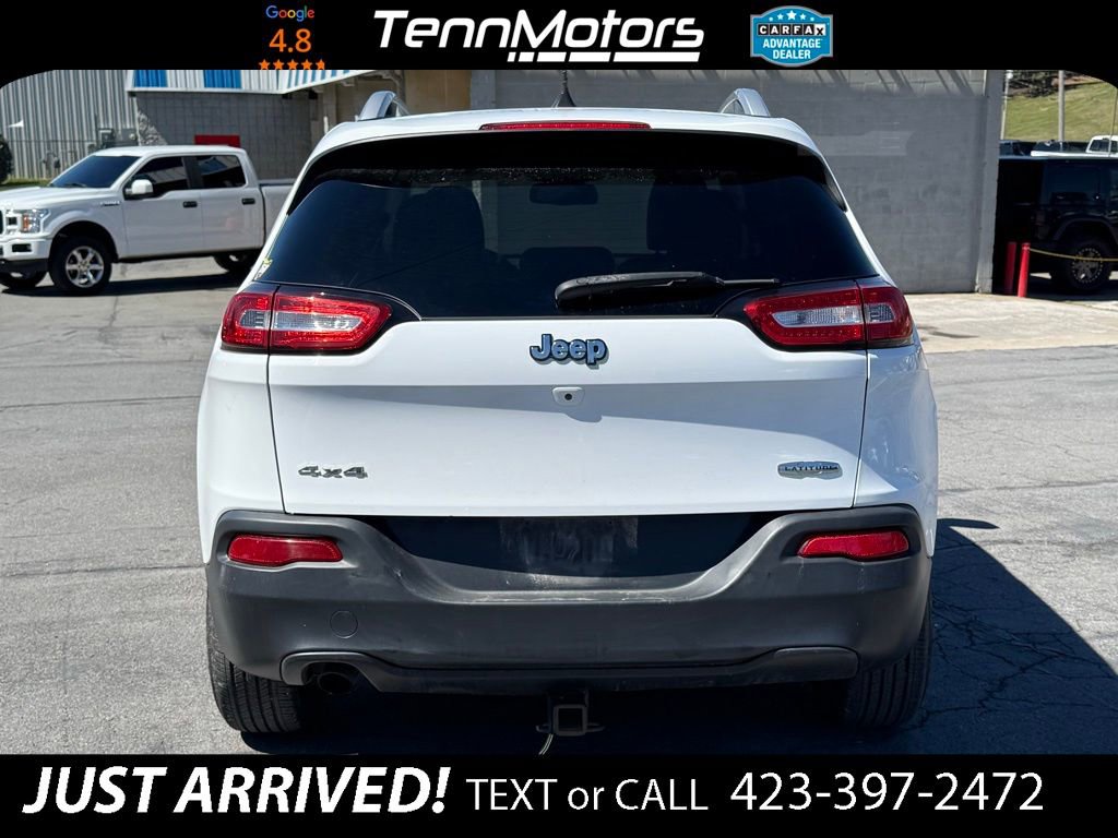 Used 2018 Jeep Cherokee Latitude Plus w/ Cold Weather Group image 6