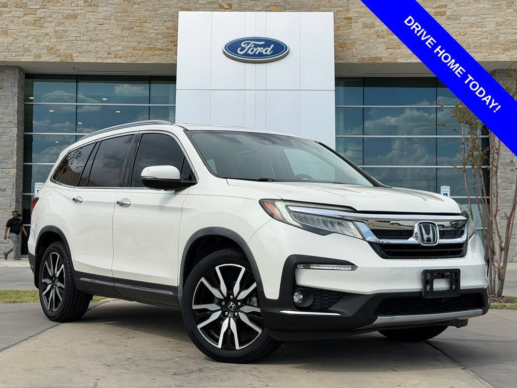 Used 2019 Honda Pilot Touring image 1