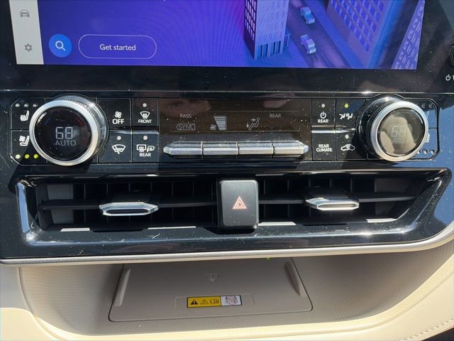 Used 2023 Toyota Highlander Limited image 18