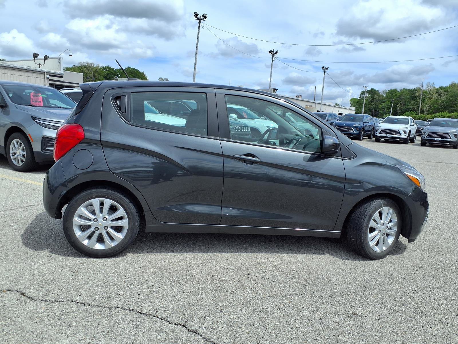 Used 2018 Chevrolet Spark LT FWD image 30