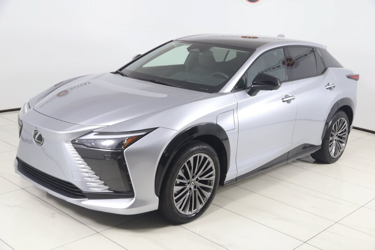 Used 2023 Lexus RZ 450e Premium w/ Accessory Package (Z1) AWD/4WD image 22