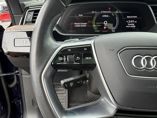 Used 2022 Audi e-tron Premium Plus w/ Premium Plus Package AWD/4WD image 15