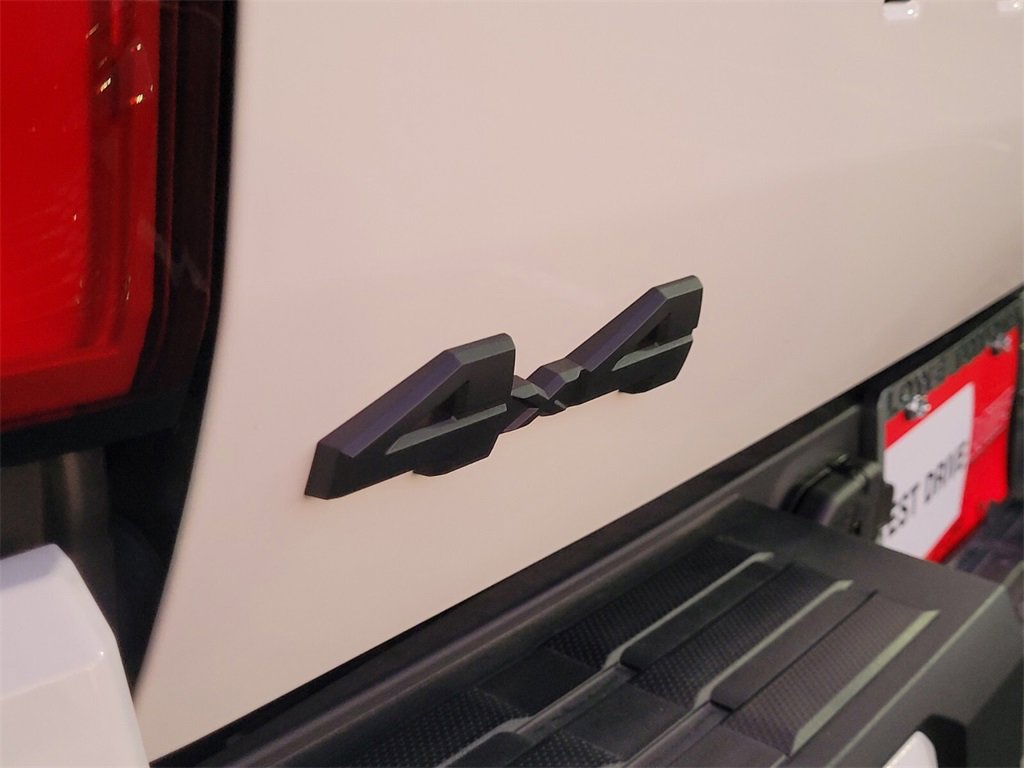 New 2025 Toyota Tacoma SR5 image 10