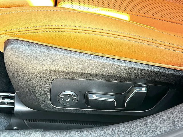 New 2026 BMW 330i Sedan w/ Premium Package RWD image 43