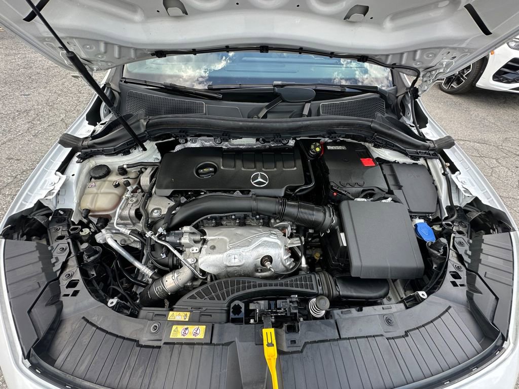 Used 2022 Mercedes-Benz GLA 250 4MATIC w/ Premium Package Lite image 24
