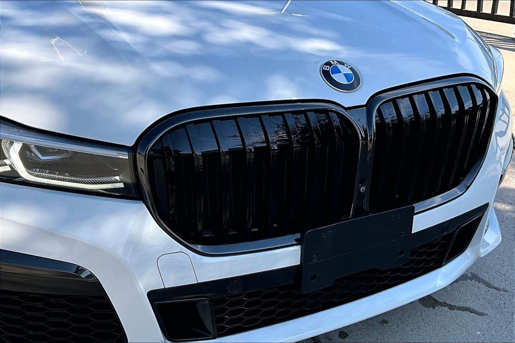 Used 2021 BMW 750i xDrive w/ Executive Package AWD/4WD image 33