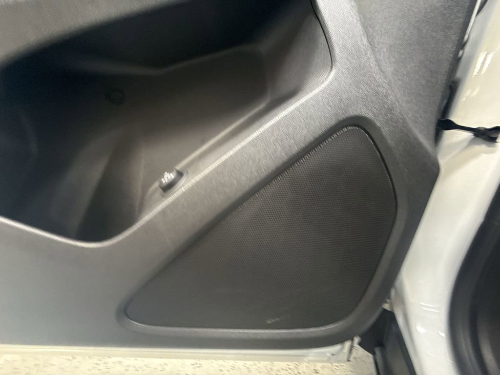 Certified 2024 Chevrolet Equinox LT image 33