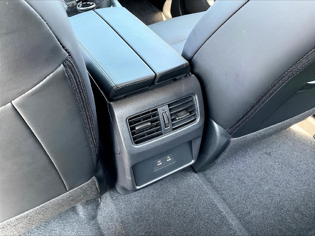 New 2026 Nissan Rogue Dark Armor AWD/4WD image 17