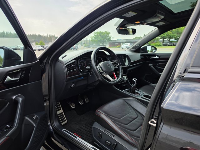Used 2024 Volkswagen Jetta GLI Autobahn w/ GLI Black Package FWD image 21