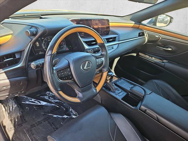 Used 2020 Lexus ES 350 Ultra Luxury FWD image 10
