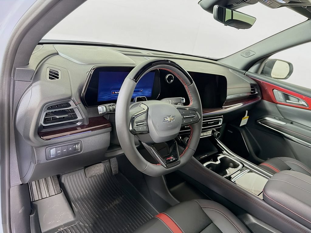 New 2026 Chevrolet Traverse RS w/ LPO, Floor Liner Package AWD/4WD image 9