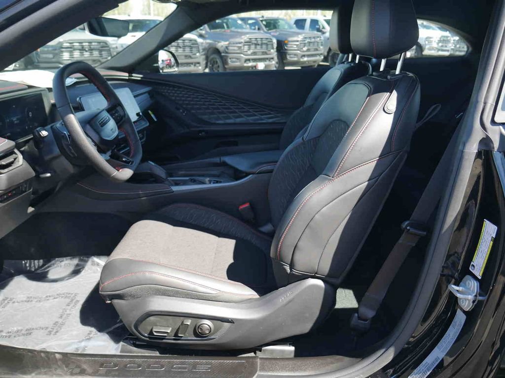 New 2026 Dodge Charger Scat Pack w/ Blacktop Package AWD/4WD image 15