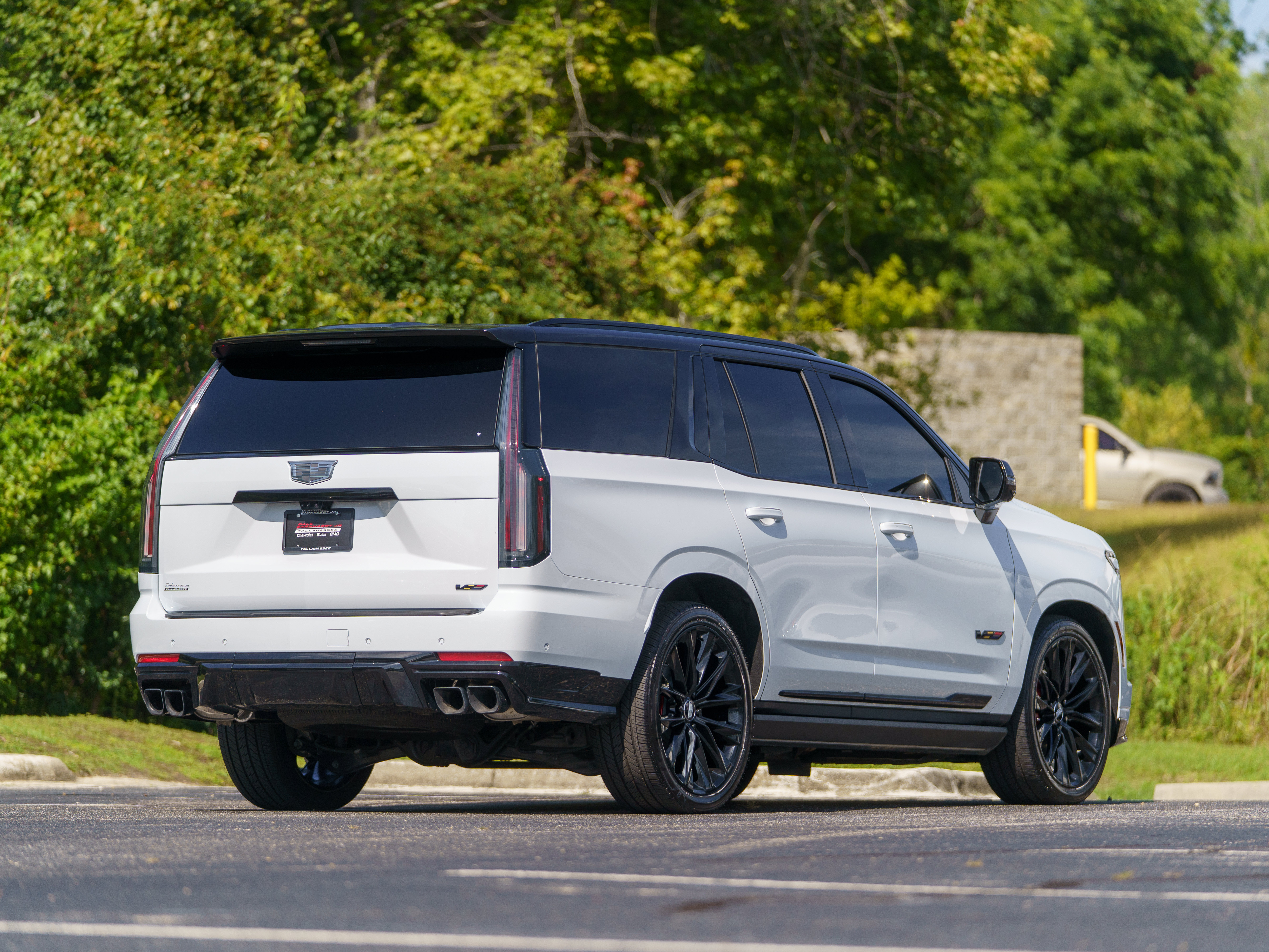 Used 2026 Cadillac Escalade V w/ LPO, ONYX Package AWD/4WD image 48