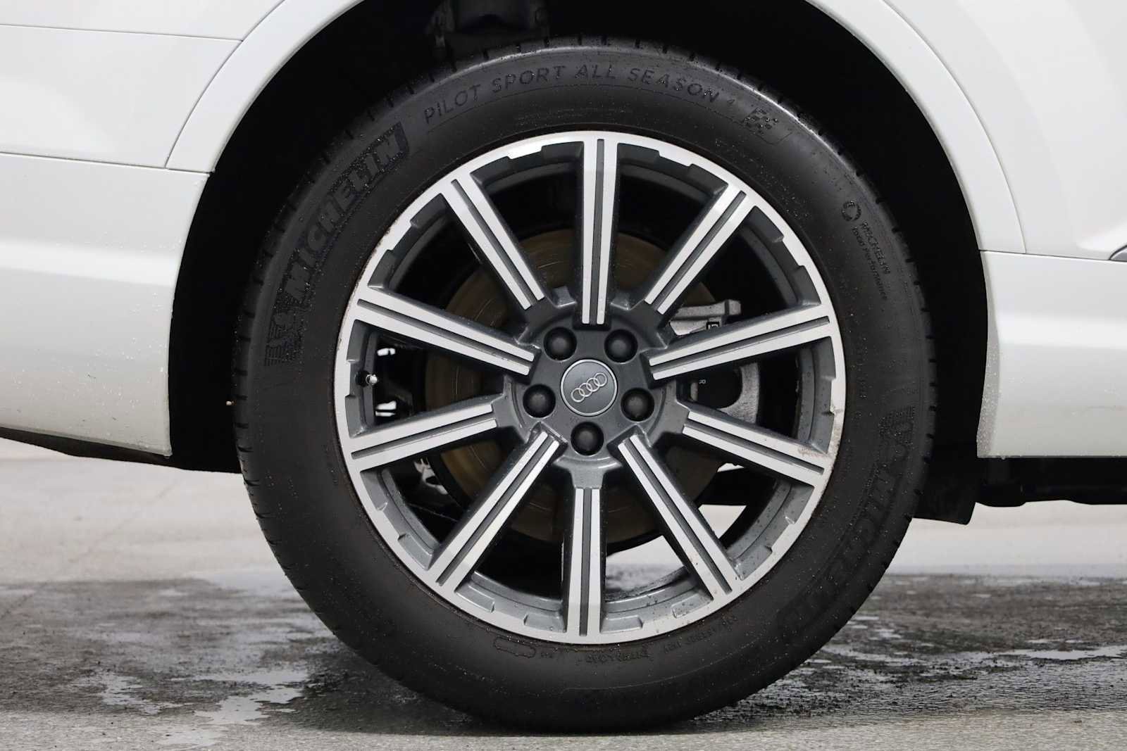 Used 2017 Audi Q7 3.0T Prestige AWD/4WD image 36