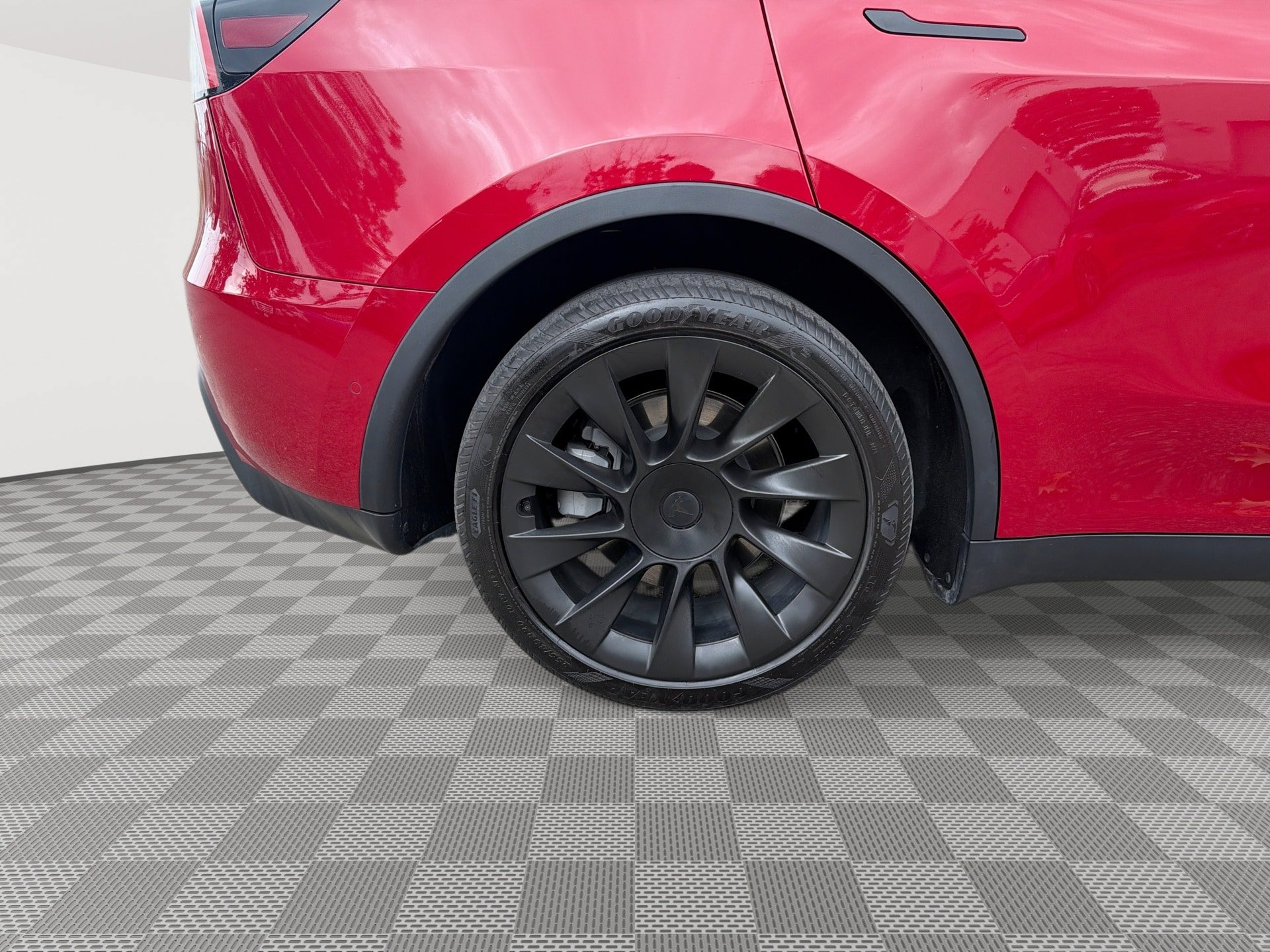 Used 2022 Tesla Model Y Long Range AWD/4WD image 30
