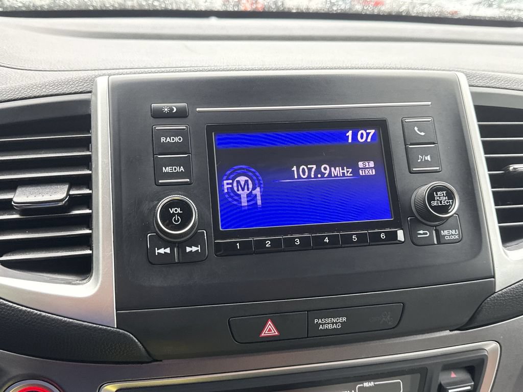 Used 2019 Honda Pilot LX image 12