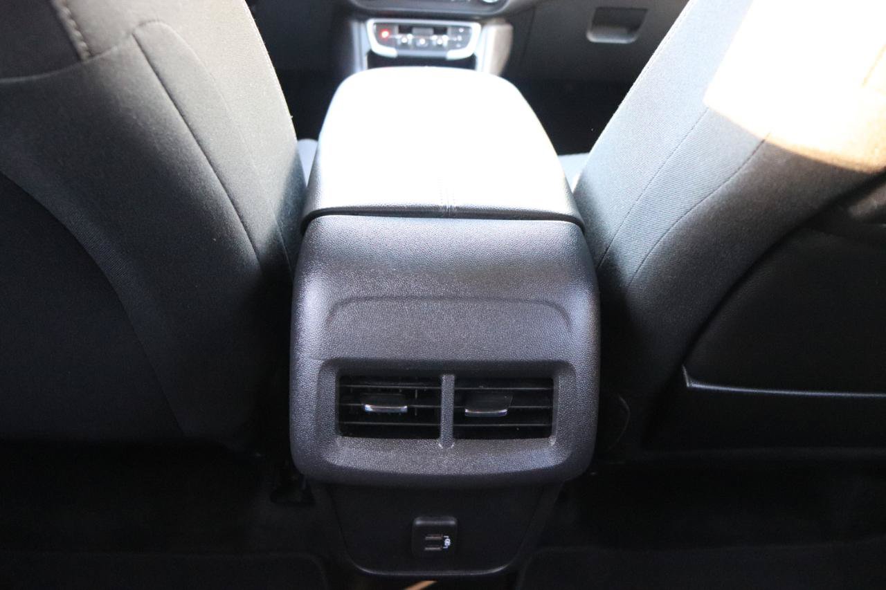 Used 2024 GMC Terrain SLE AWD/4WD image 20