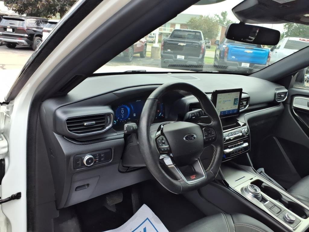 Used 2022 Ford Explorer ST image 14
