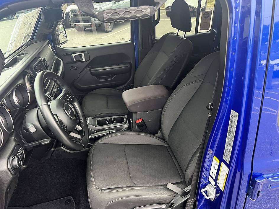 Used 2018 Jeep Wrangler Unlimited Sport S AWD/4WD image 13