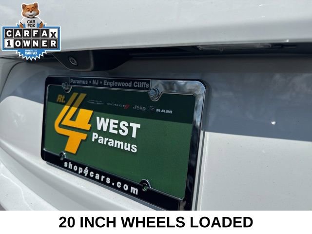 Used 2022 Jeep Grand Cherokee Overland AWD/4WD image 11