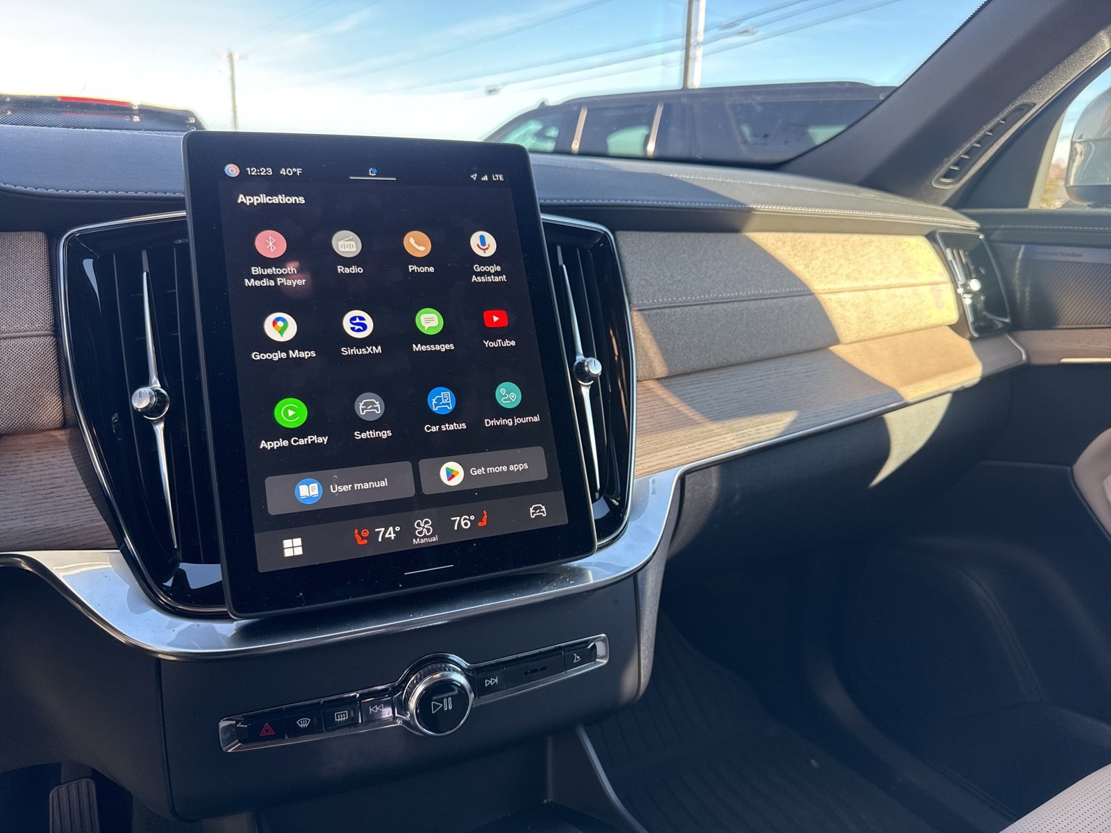 Used 2025 Volvo XC90 T8 Ultra w/ Protection Package Premier image 20