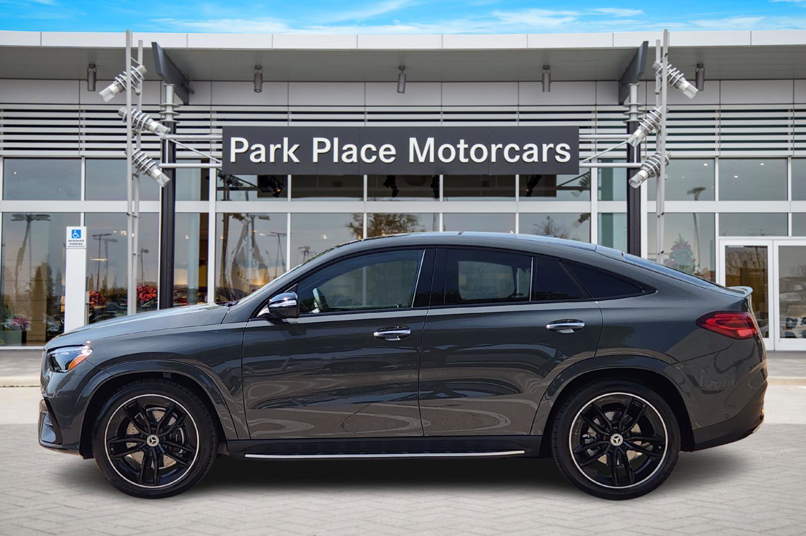 New 2026 Mercedes-Benz GLE 450 4MATIC Coupe image 3