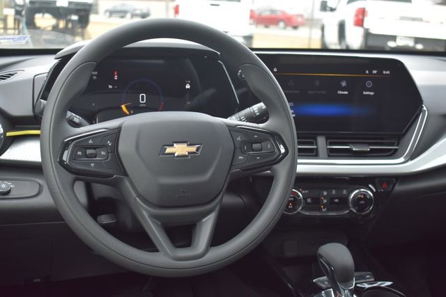 New 2026 Chevrolet Trax LT w/ LPO, Blackout Package image 19