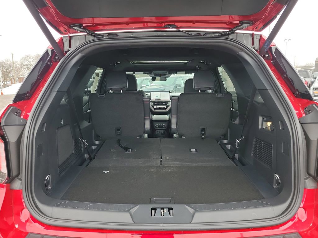 New 2026 Ford Explorer ST-Line w/ ST-Line Street Pack image 10