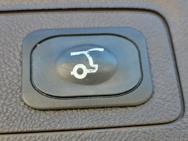 Certified 2019 Lincoln MKC Reserve image 13