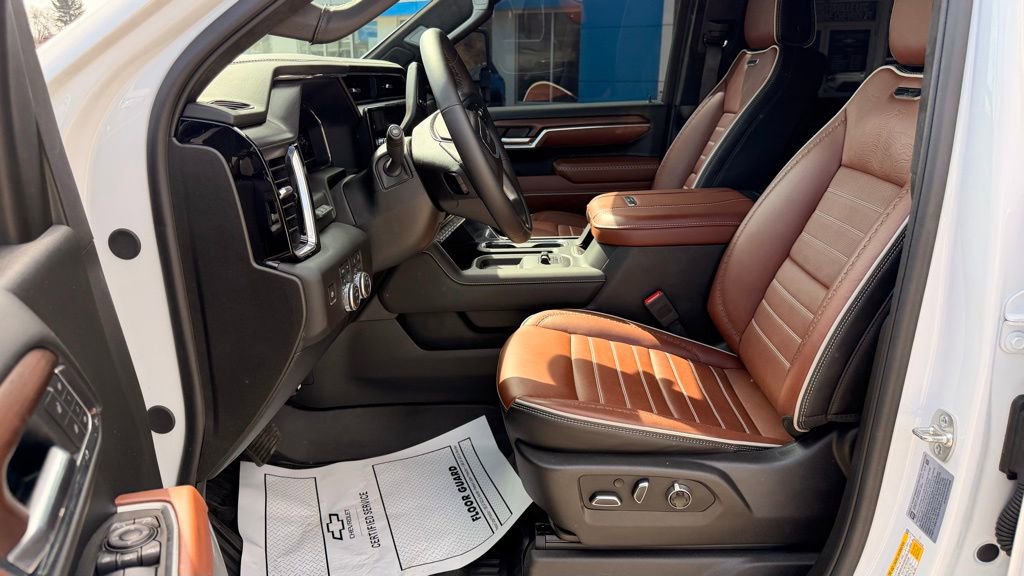 Used 2025 GMC Sierra 2500 Denali Ultimate image 7