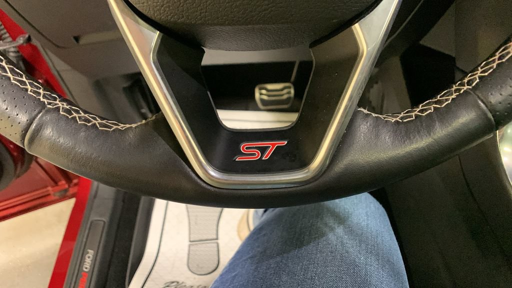 Certified 2019 Ford Edge ST w/ Convenience Package AWD/4WD image 38