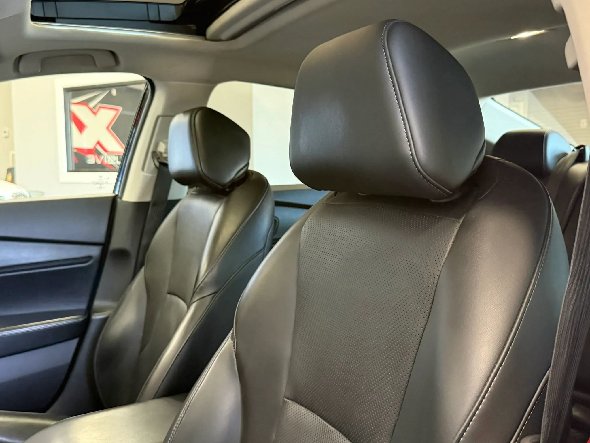 Used 2023 Honda Accord Touring image 10