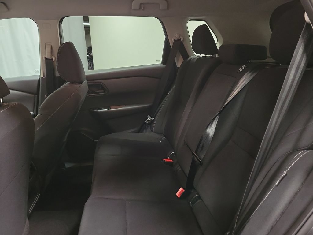 Used 2024 Nissan Rogue S AWD/4WD image 19