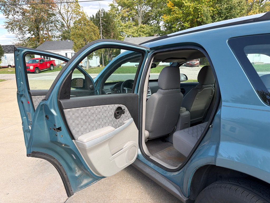 Used 2008 Chevrolet Equinox LS FWD image 12