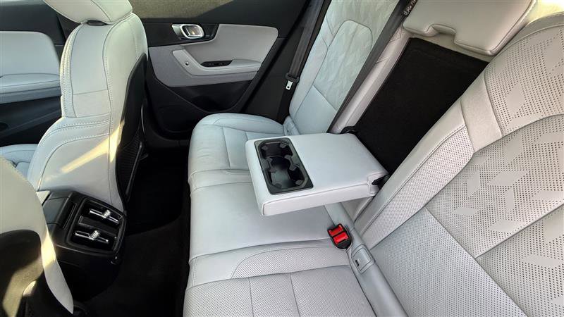 Used 2023 Polestar Polestar 2 PLUS w/ Pilot Pack image 19